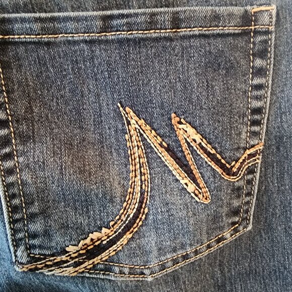 EUC Maurices women's jeans - Picture 6 of 9